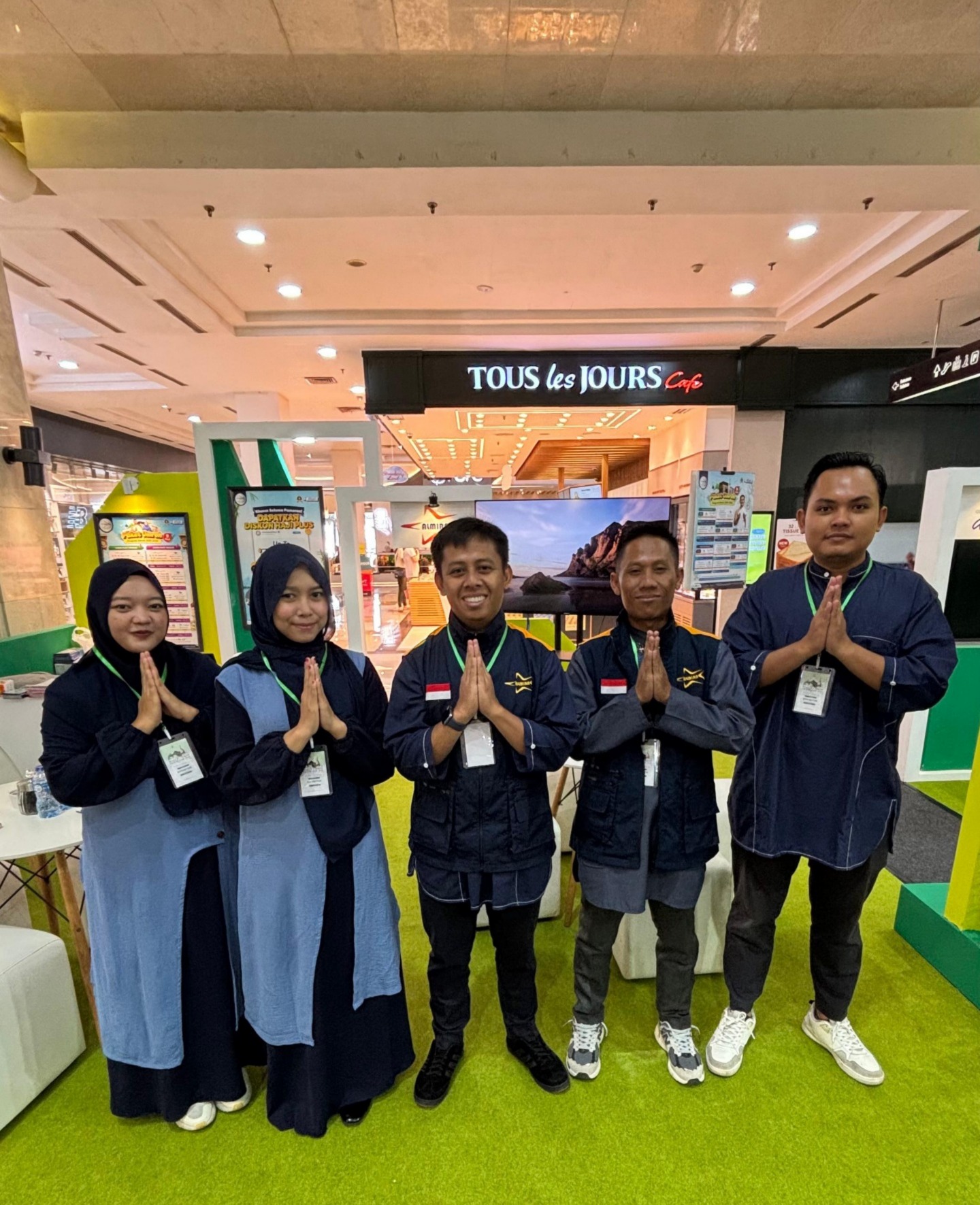 - Almira Travel Promo Haji Plus